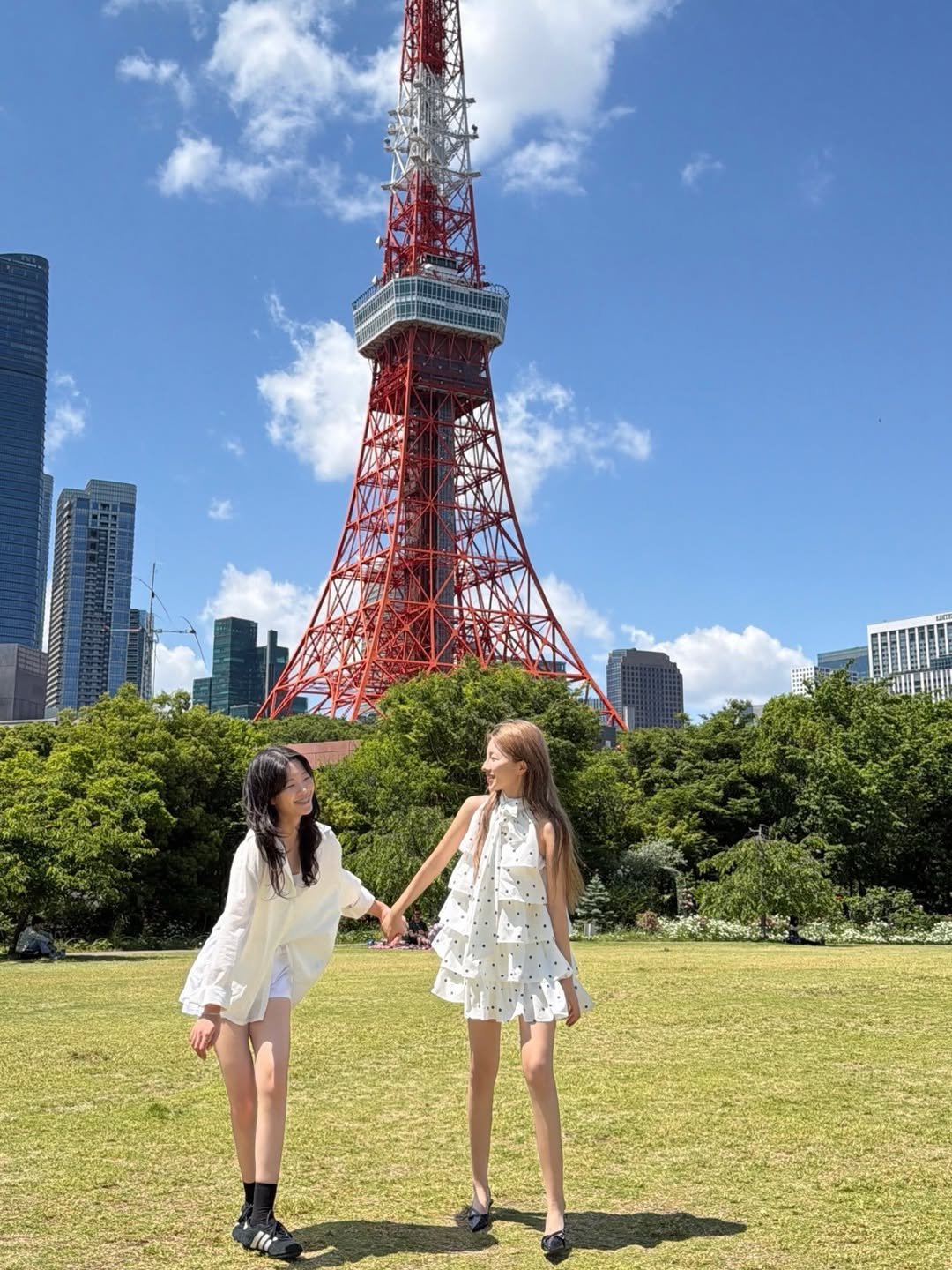 hanni_della 게시물 이미지: 👩🏻‍🤝‍👩🏼🗼🤍
도쿄여행 조하