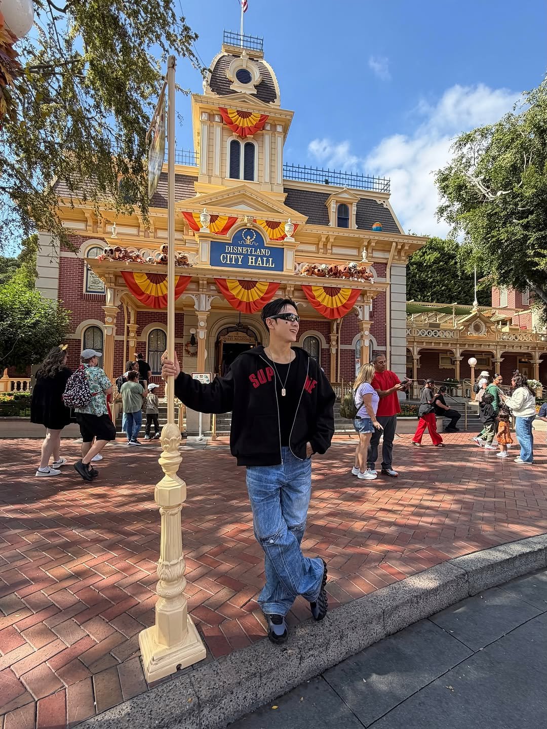 Photo by 한스HANS on November 15, 2025. May be an image of text.