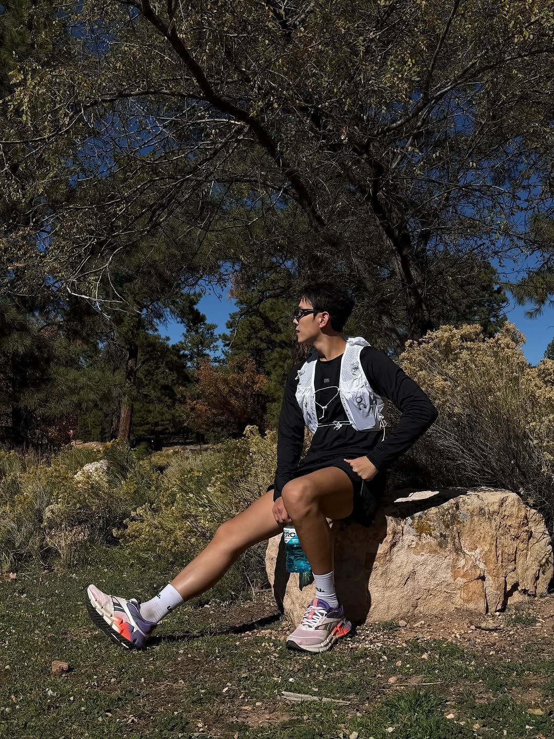 Photo by 한스HANS on November 05, 2025. May be an image of grass, park and text.