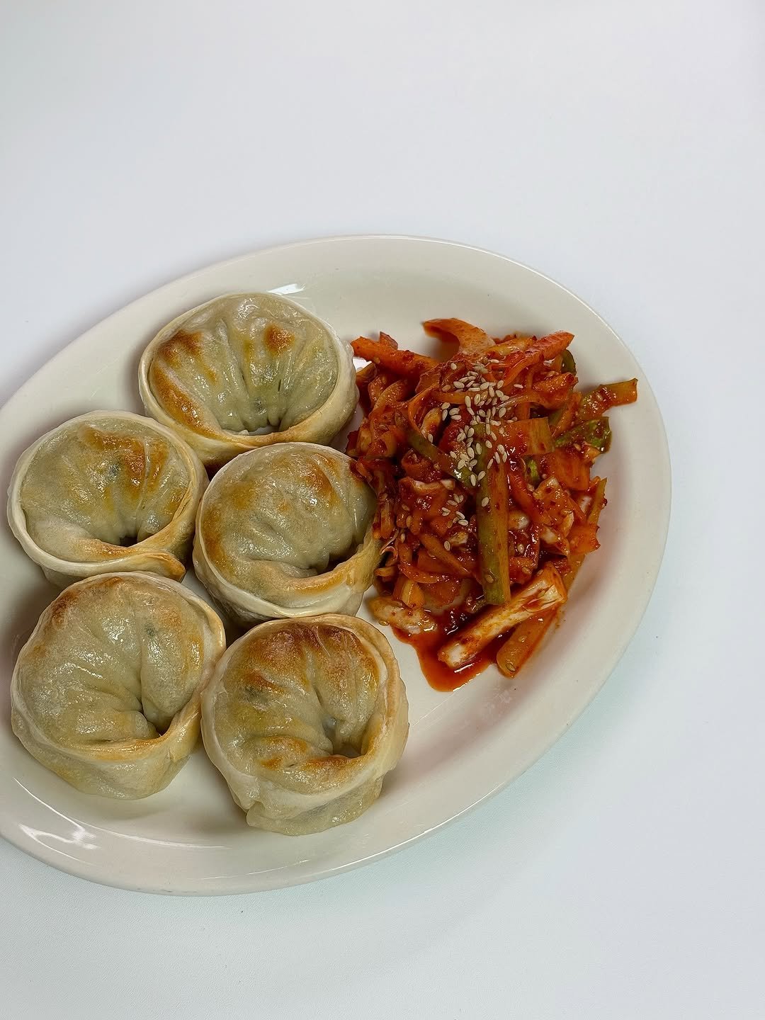 hanseo_table 게시물 이미지: #광고 만두를 맛있게 먹는 방법 🥟♥️ 
만두, 어떻게 드시나요? 
전 신혼초부터...