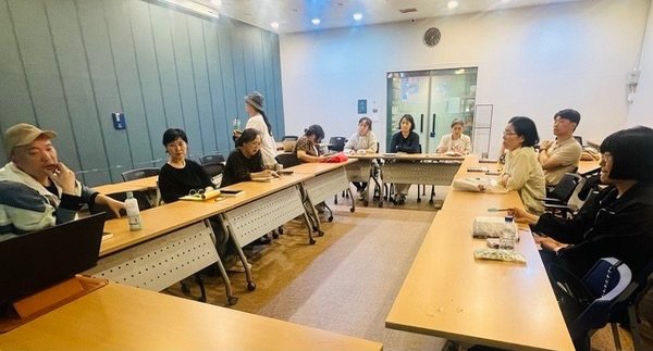 hanyangbook 게시물 이미지: 한양문고 주엽점 심야 책방 프로그램
’읽을 사람 모집, 읽힐 사람 급구‘가 잘...