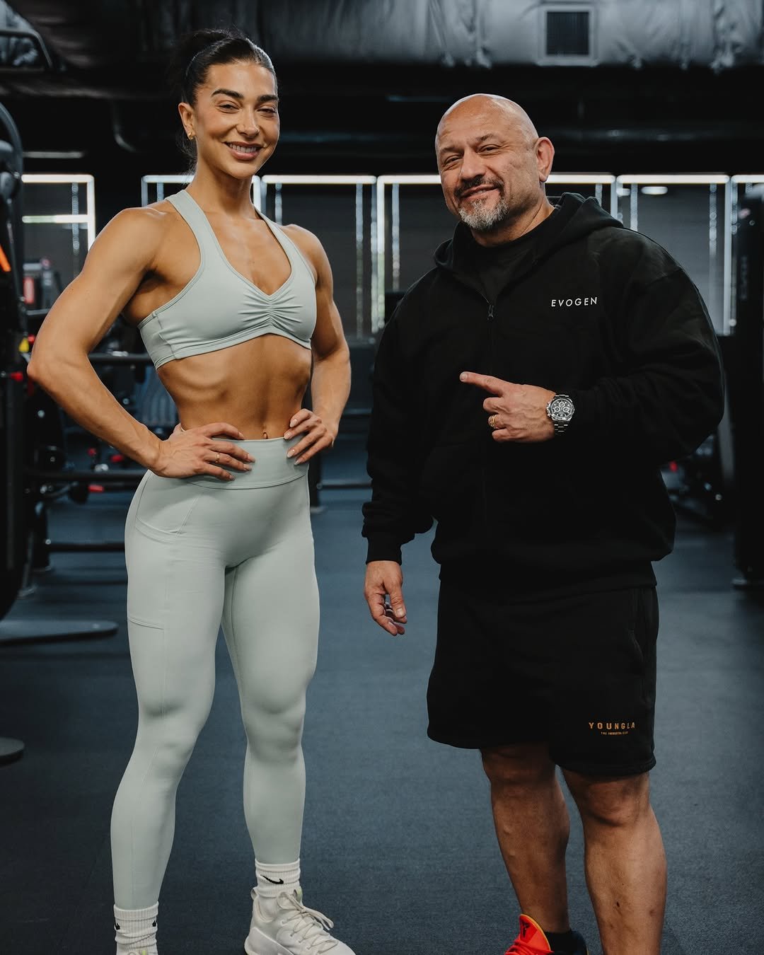 hanyrambod 게시물 이미지: Glute Day - 6 Weeks Out 🧬

Check out our...