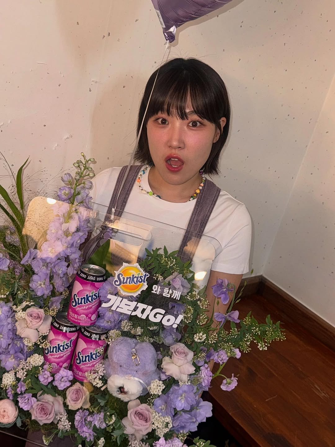 Photo by 이은지 on June 11, 2025. May be an image of prairie gentian, baby's-breath, scorpion grass, white lily and text.