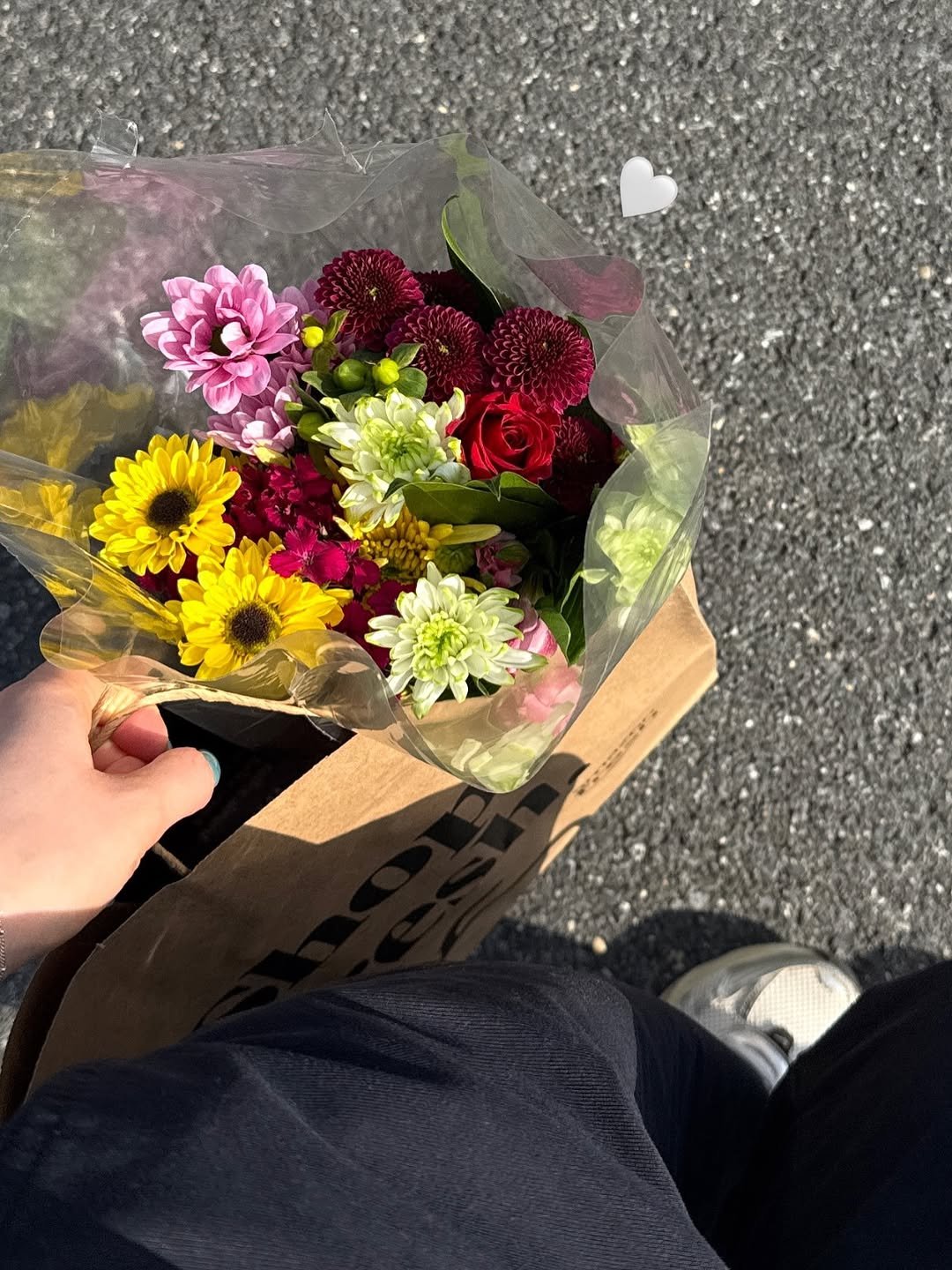 Photo shared by Jea Jeong on October 01, 2025 tagging @jeajeongssi. May be an image of bouquet, flower, carnation and text.