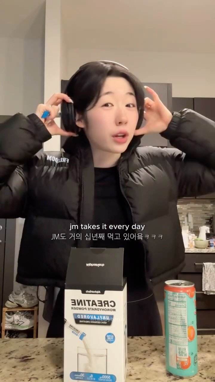 happyharuu 게시물 이미지: Okay I may have bothered them a little… but we...