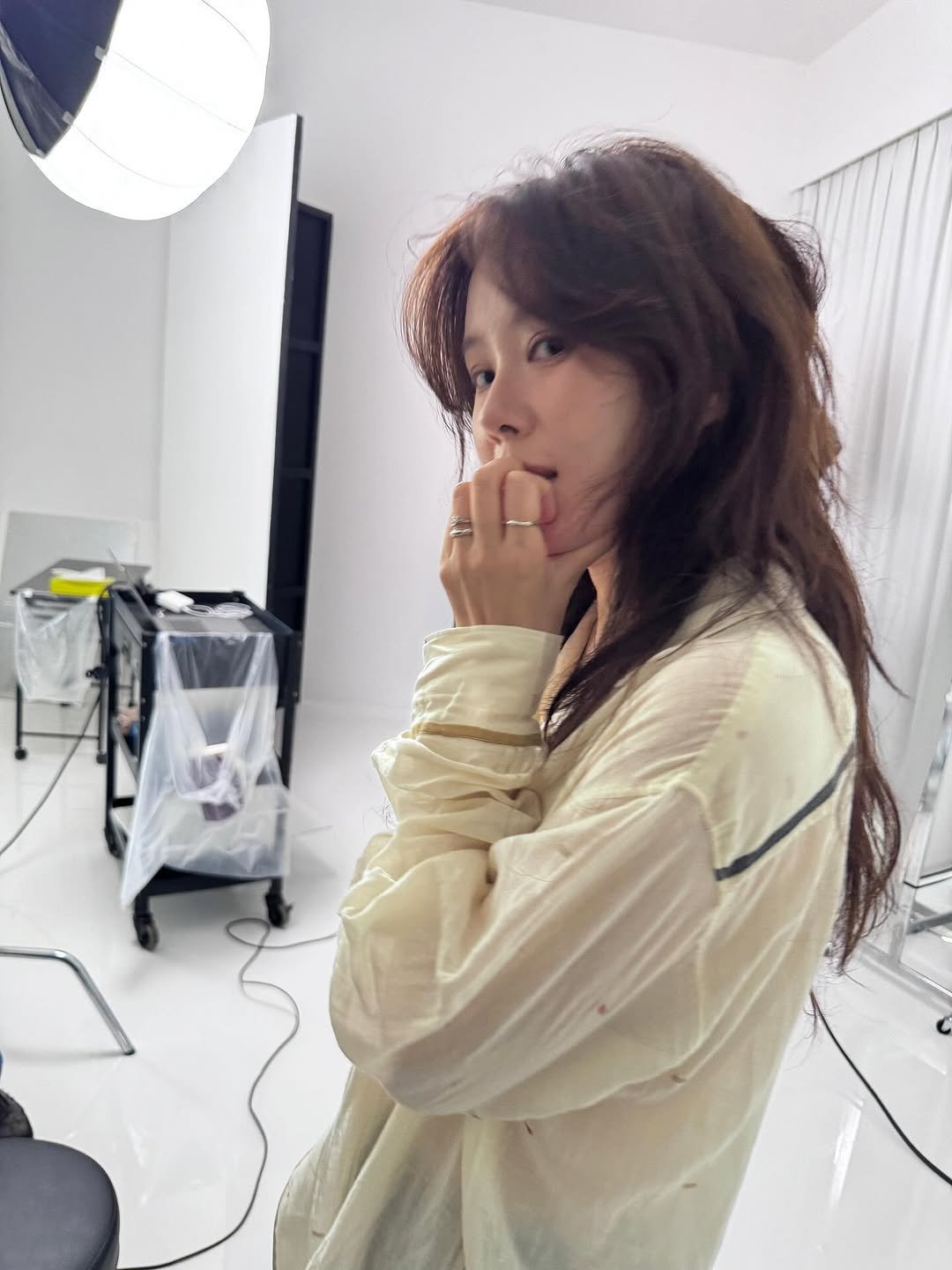 Photo by 해피림 메이크업 혜림쌤 on August 05, 2025. May be an image of 1 person, braids, makeup, top and text.