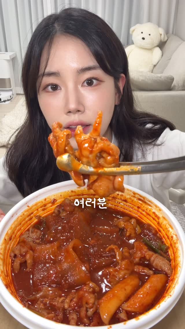 happytwenties___ 게시물 이미지: #광고 이벤트 있어요!

맛집리뷰 5년차 유튜버의 체중관리법!?
하루 한끼 혹은...