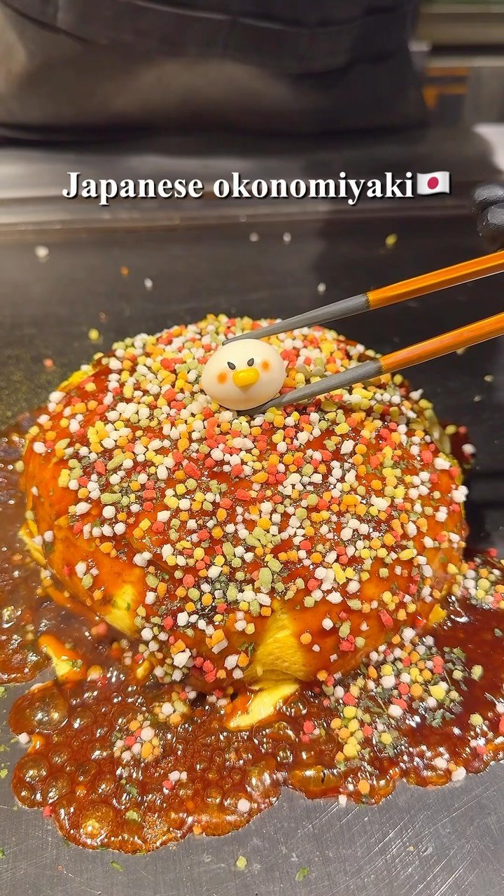 harapeko_jpn 게시물 이미지: とろもちチーズの至福のお好み焼き
店名：コイゴコロ。
最寄り駅：千種駅（愛知）

香ばしい餅と...