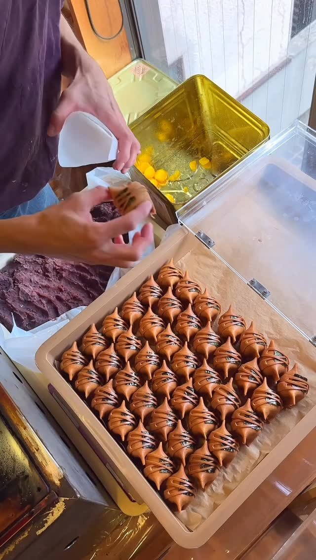 harapeko_jpn 게시물 이미지: 金沢銘菓「こもかぶり」が感動レベル！
店名：板屋
最寄り駅：金沢駅（石川）

創業77年、地元...