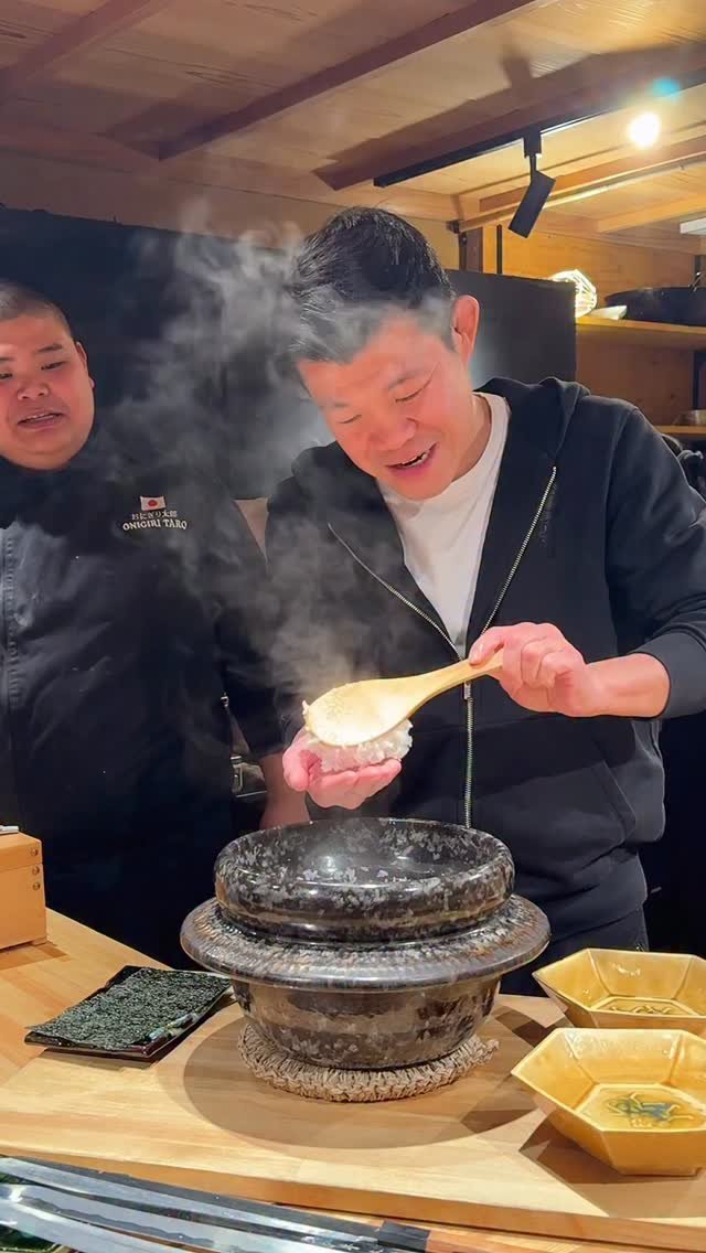 harapeko_jpn 게시물 이미지: 世界のおにぎり太郎くんとボクシング元世界チャンピオン亀田興毅さん奇跡のコラボ
店名：膳...