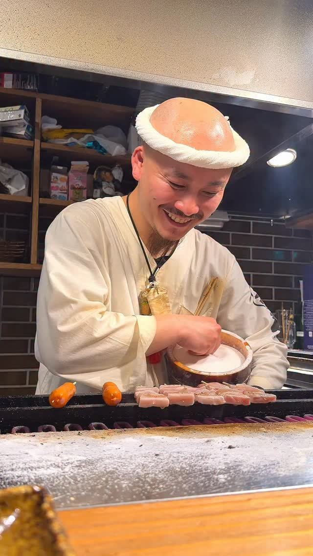 harapeko_jpn 게시물 이미지: 職人が焼く魔法の水がかかった絶品焼き鳥
店名：博多かわ屋...