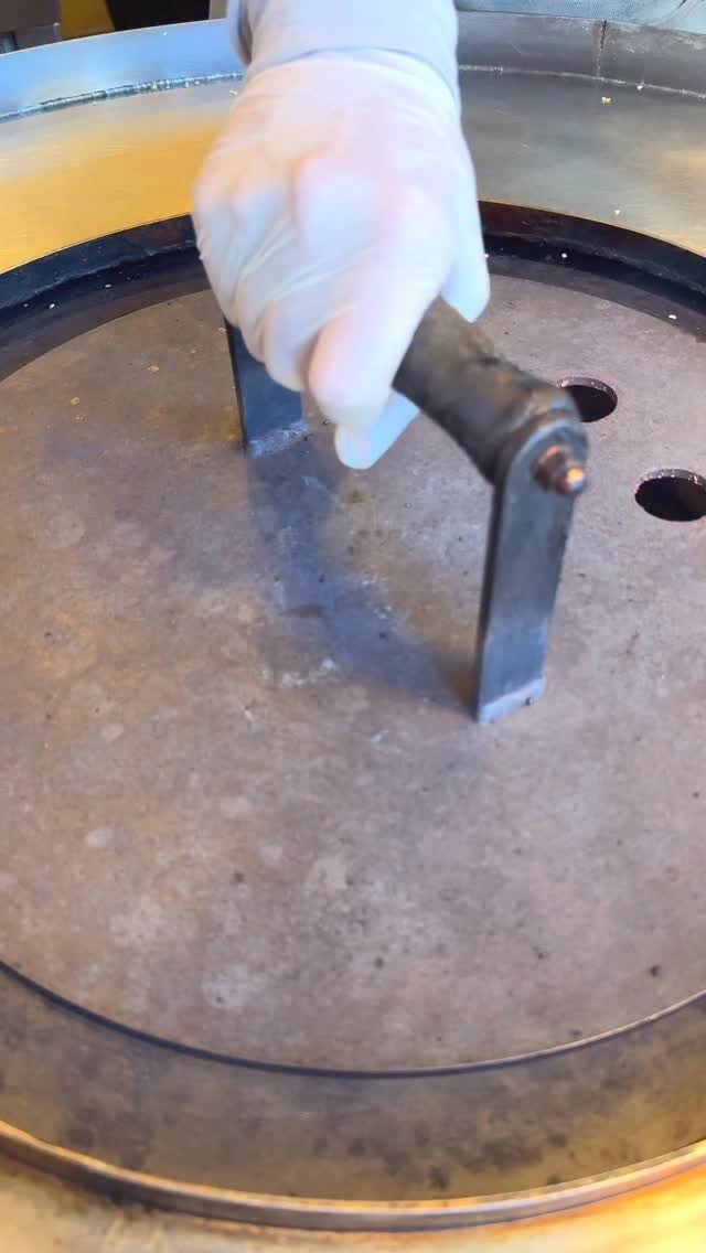 harapeko_jpn 게시물 이미지: 本場台湾の屋台グルメ「胡椒餅」
店名：台湾老劉胡椒餅...