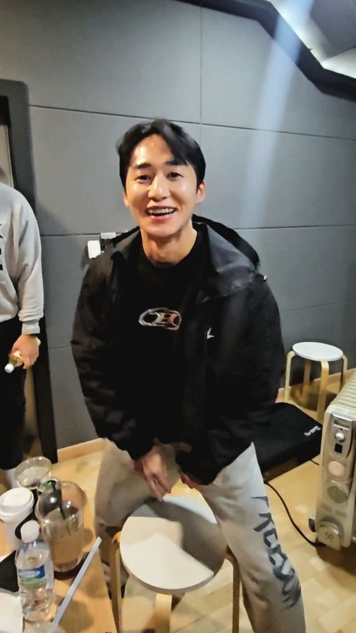 hari_up_97 게시물 이미지: Ep.7
#브이로그
 @hari_up_97 @connected._.v @_ohyohan