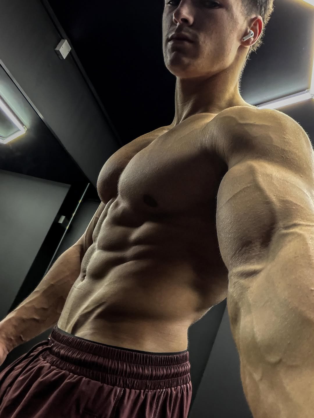 harleyalexanderr 게시물 이미지: Results don’t lie. 

Gym fits: @ayblmen code...
