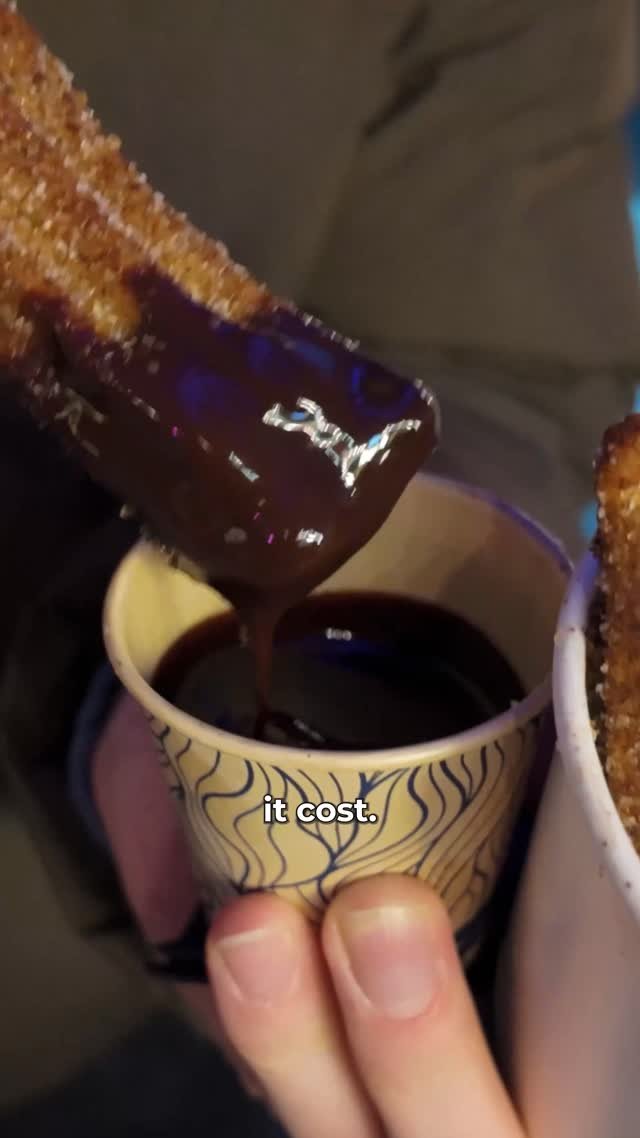 harrisonwebb97 게시물 이미지: I visited the World's Most Expensive Christmas Market 💰