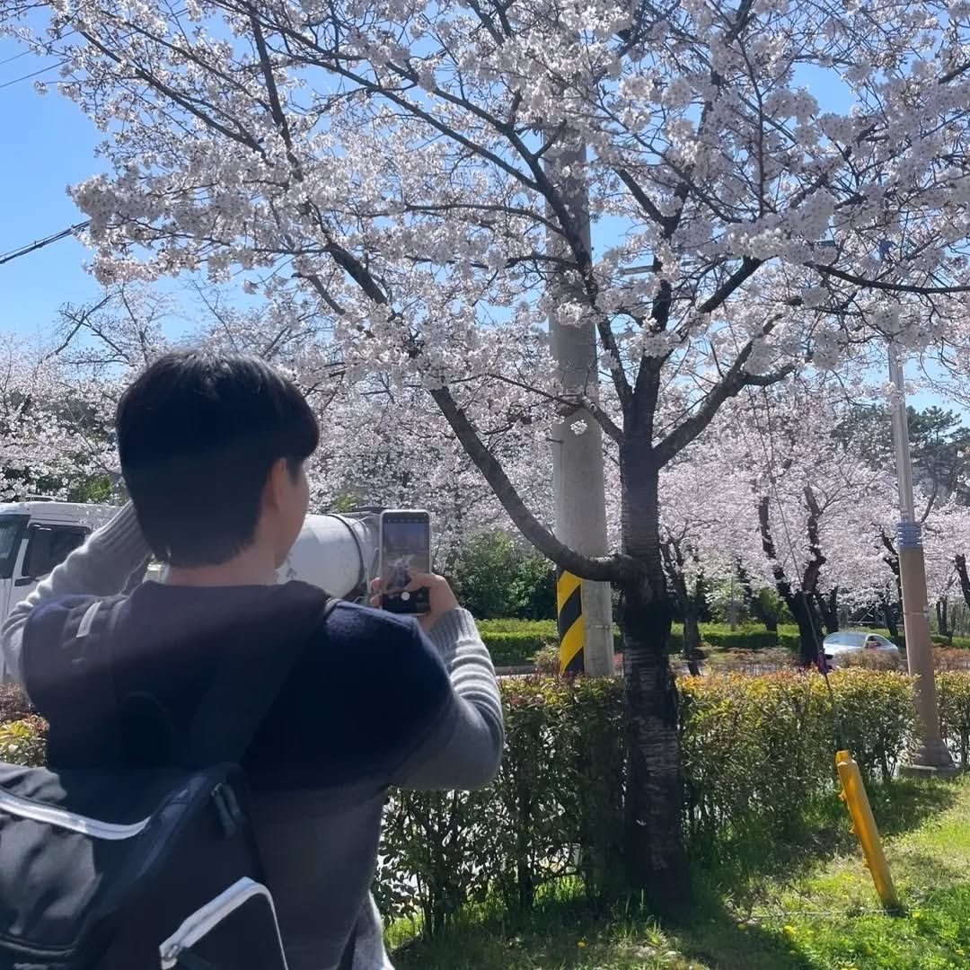 Photo by 강승원 I Creative Director on April 07, 2024.