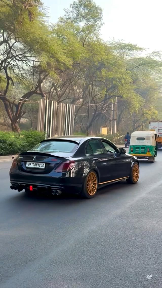 harshit_bhatia__ 게시물 이미지: 😏😏
.

.
.
.
.
#explore #instagramreels #foryou...