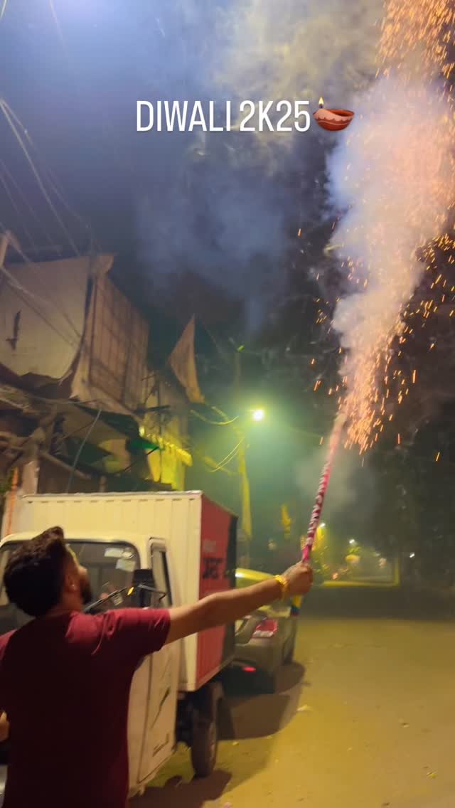 harshit_bhatia__ 게시물 이미지: DIWALI🪔2K25
.
..
.
.
#instagramreels #reels...