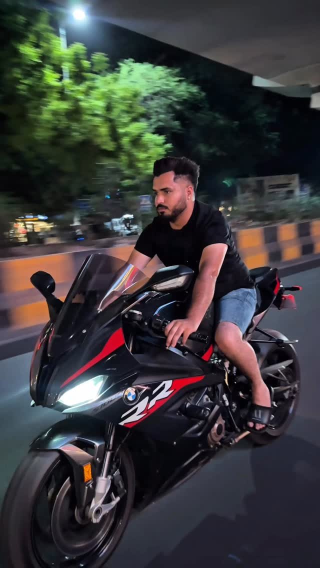 harshit_bhatia__ 게시물 이미지: s1000🚀
.
.
.
#explore #instagramreels #bmw...