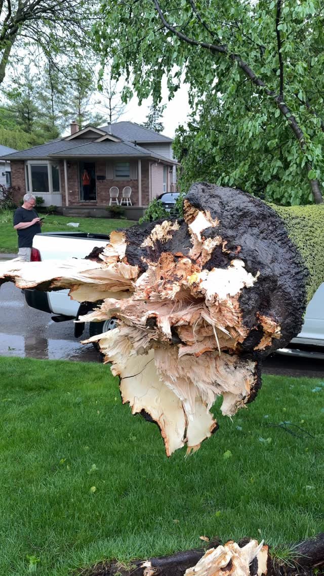 harshvirkkotiya 게시물 이미지: Never seen a storm like this in canada😳...