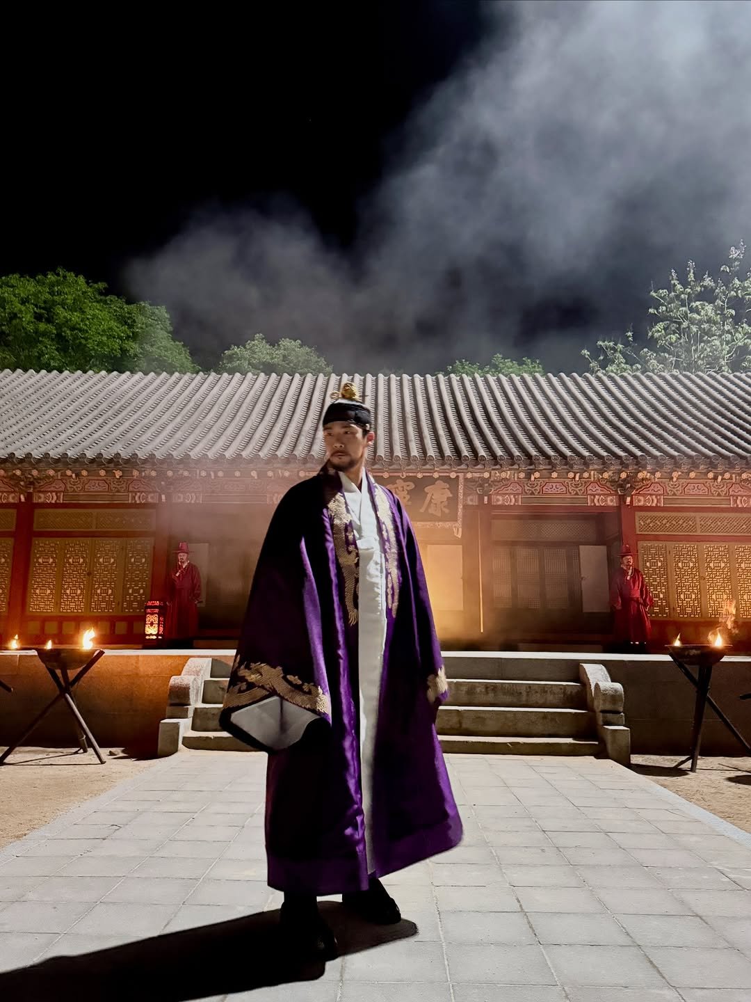 Photo by 하석진 Ha Seokjin on February 08, 2026. May be an image of temple, Gyeongbokgung Palace and text.