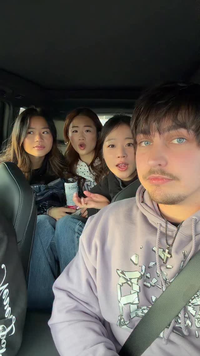 hasistersofficial 게시물 이미지: haunted asylum road trip 🖤 @samandcolby