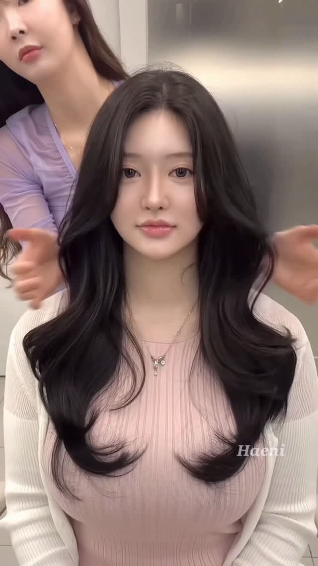 haum_haeni 게시물 이미지: 숱이 많아 쳐지고 부해보이는 모발에서 -
가볍고 풍성한 디자인으로 원하신 고객님...