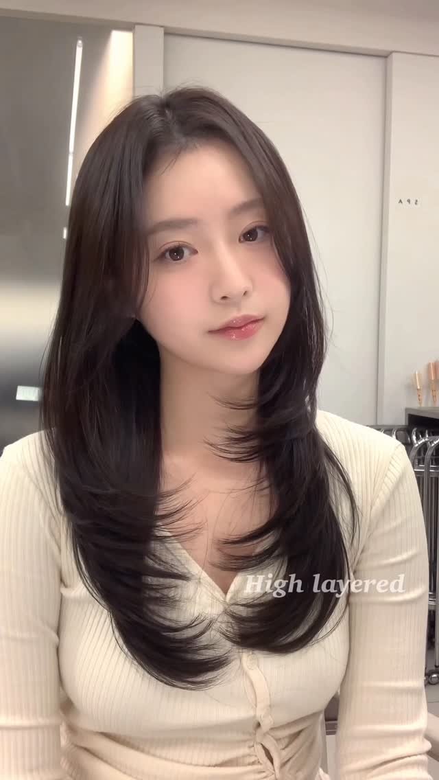 haum_haeni 게시물 이미지: #하이레이어드 , #애쉬브라운 
긴머리는 유지하고 싶은데 너무 쳐진다구요...