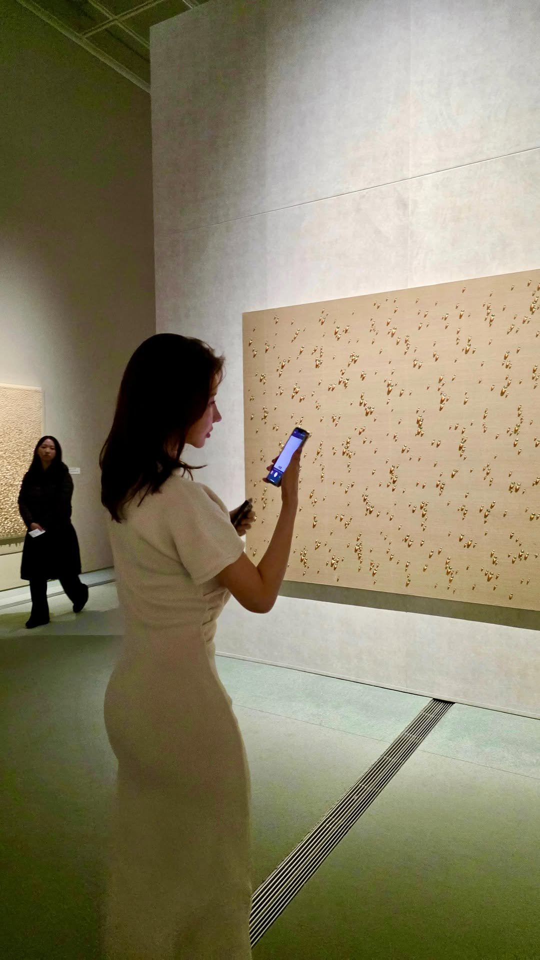 havingtoday 게시물 이미지: “나는 물방울을 그리지만, 사실은 나 자신을 그리고 있다.”

“그리다 보면...