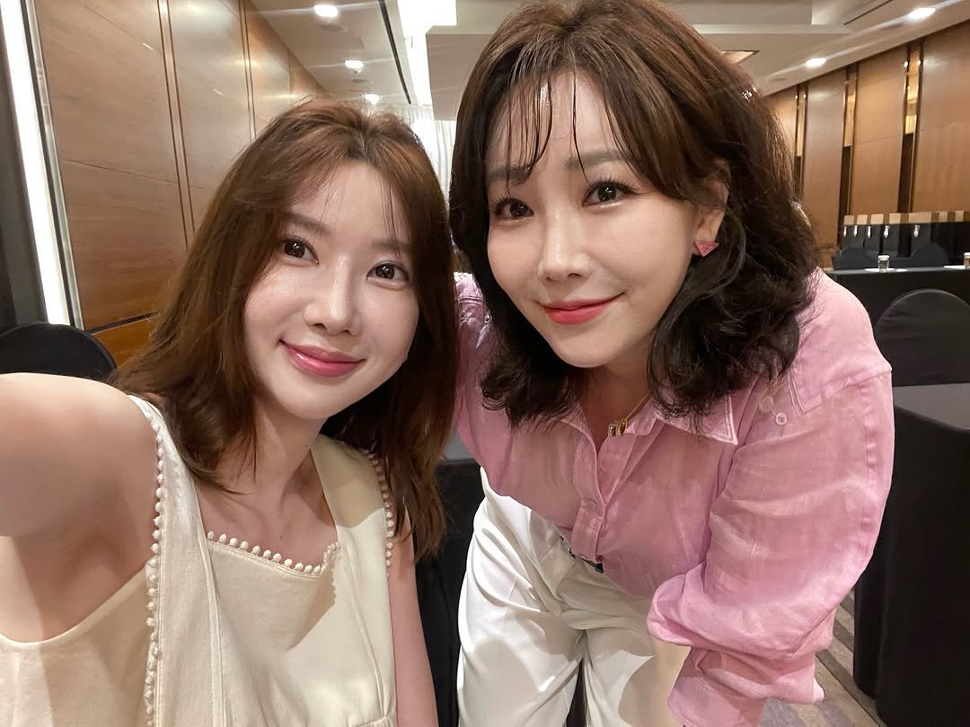 Photo by 윤나라 쇼호스트💖 on July 30, 2025.