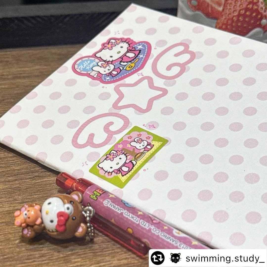 Photo by 하얀잡화점 on November 24, 2025. May be an image of diary, binder, pencil case, eraser, clipboard and text.