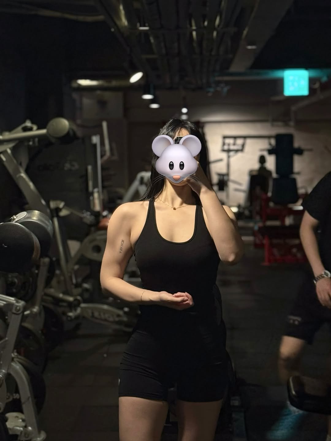 hayeoi7771 게시물 이미지: 후면 할 때 누가 찍어줬음 좋겄다 개쩔던디 (지방이)

#ㅇㅇㅇ#어깨