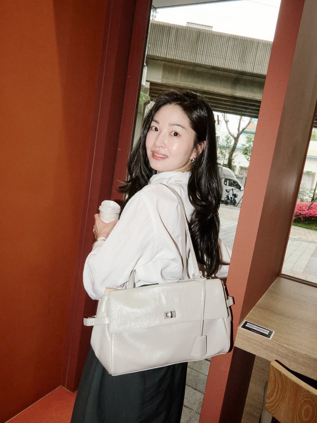 hazzysaccessories 게시물 이미지: 헤지스 액세서리 X 류이서

데일리 출근백으로 딱,
류이서(@yiseo0913)가...
