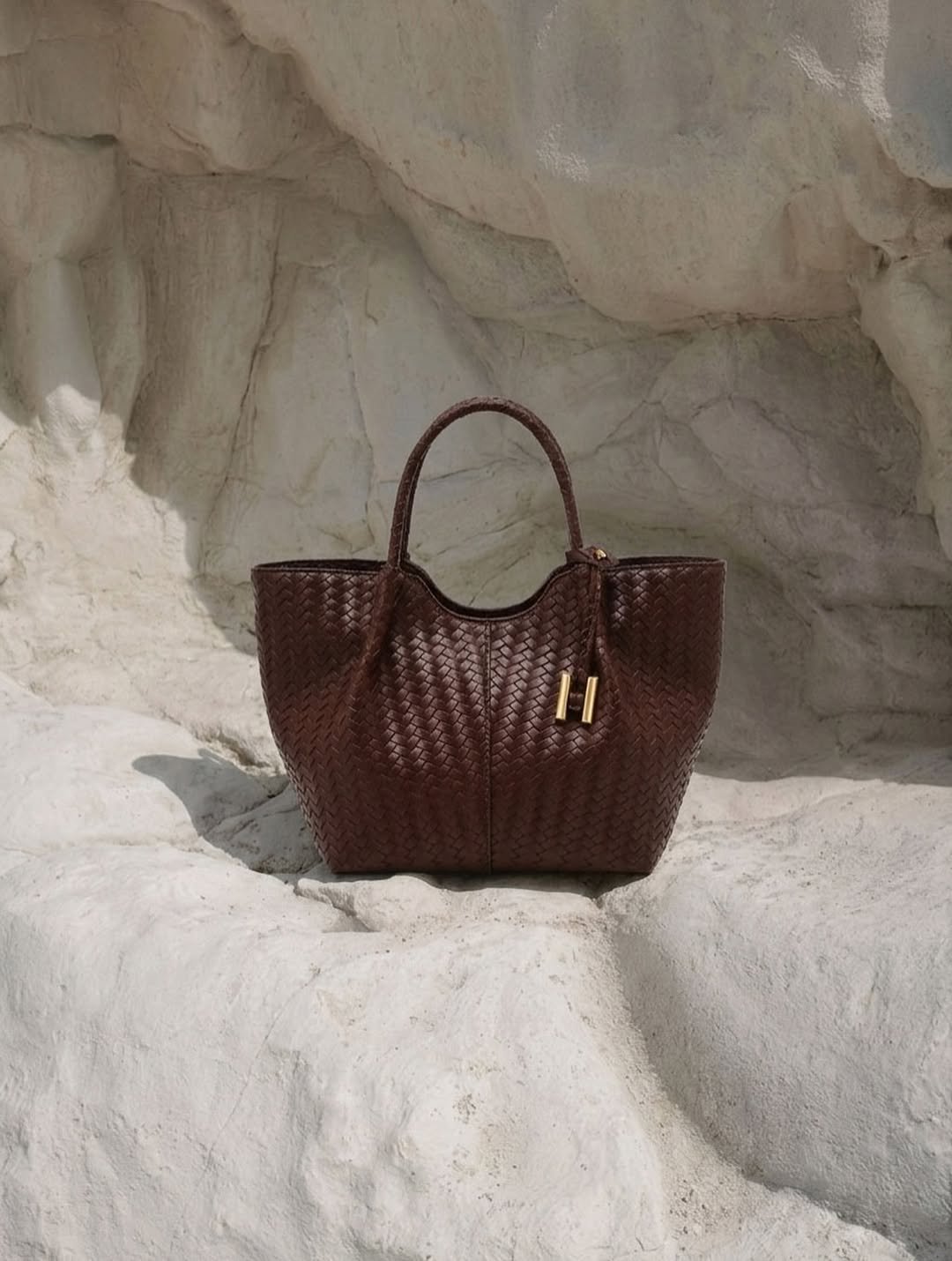 hazzysaccessories 게시물 이미지: 26SS H-ARCO Weave 출시

부드럽게 흐르는 곡선 실루엣에 고급스러운...