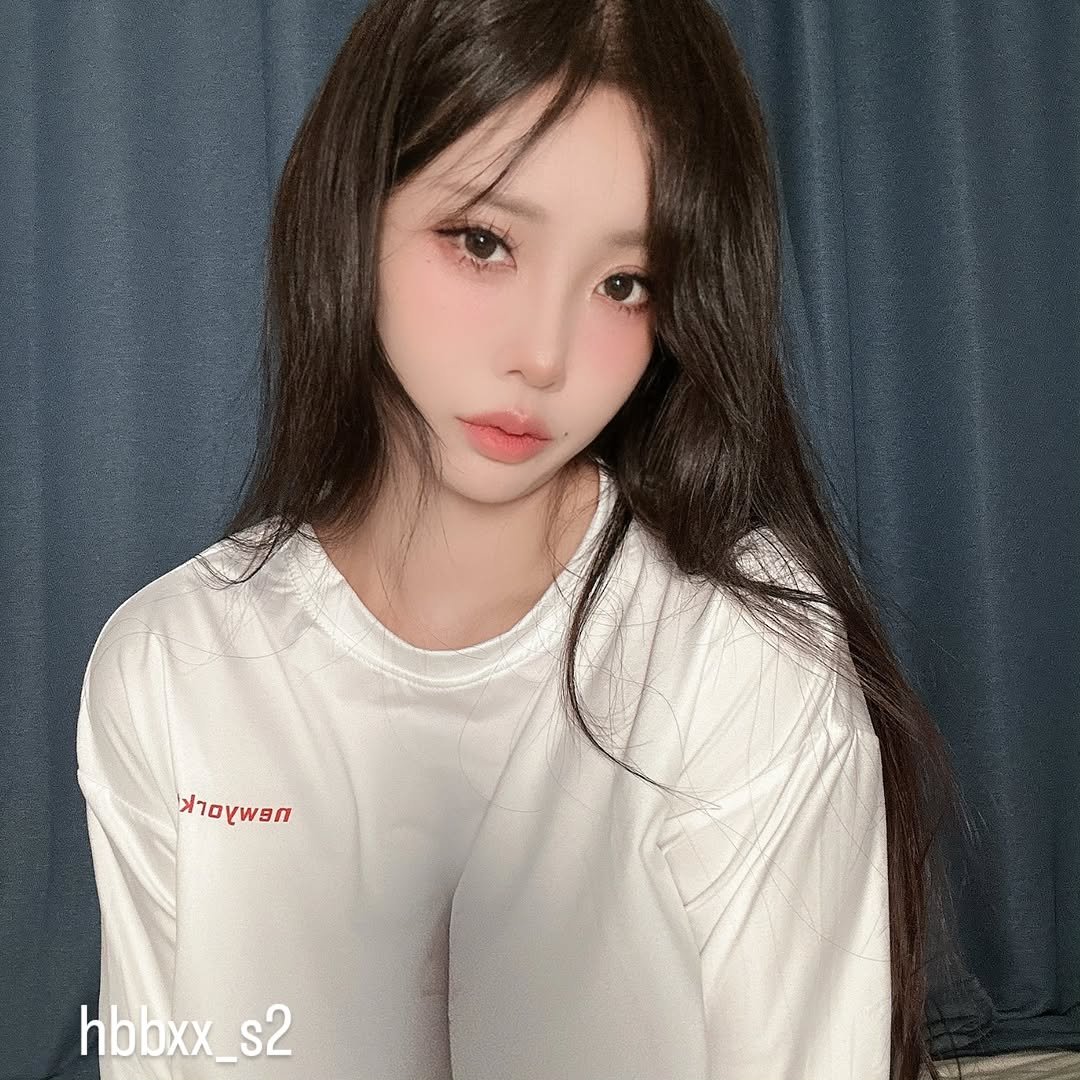 hbbxx_s2 게시물 이미지: 눈이 감긴다 😴😴