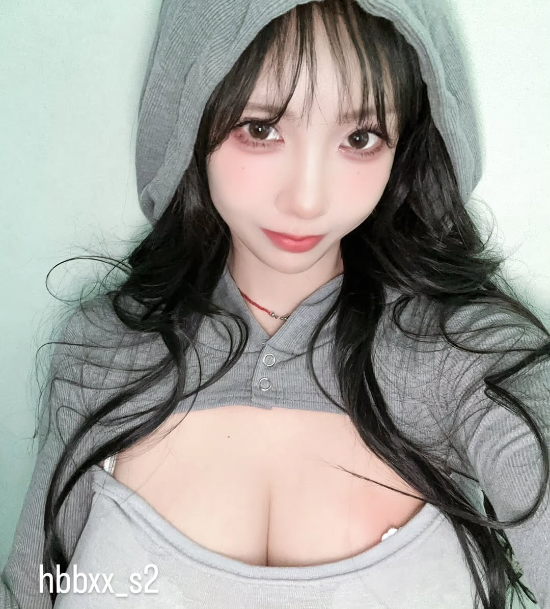 hbbxx_s2 게시물 이미지: 이제 진짜 여름 시작인건가 !?! 😭😰
#여름오지마