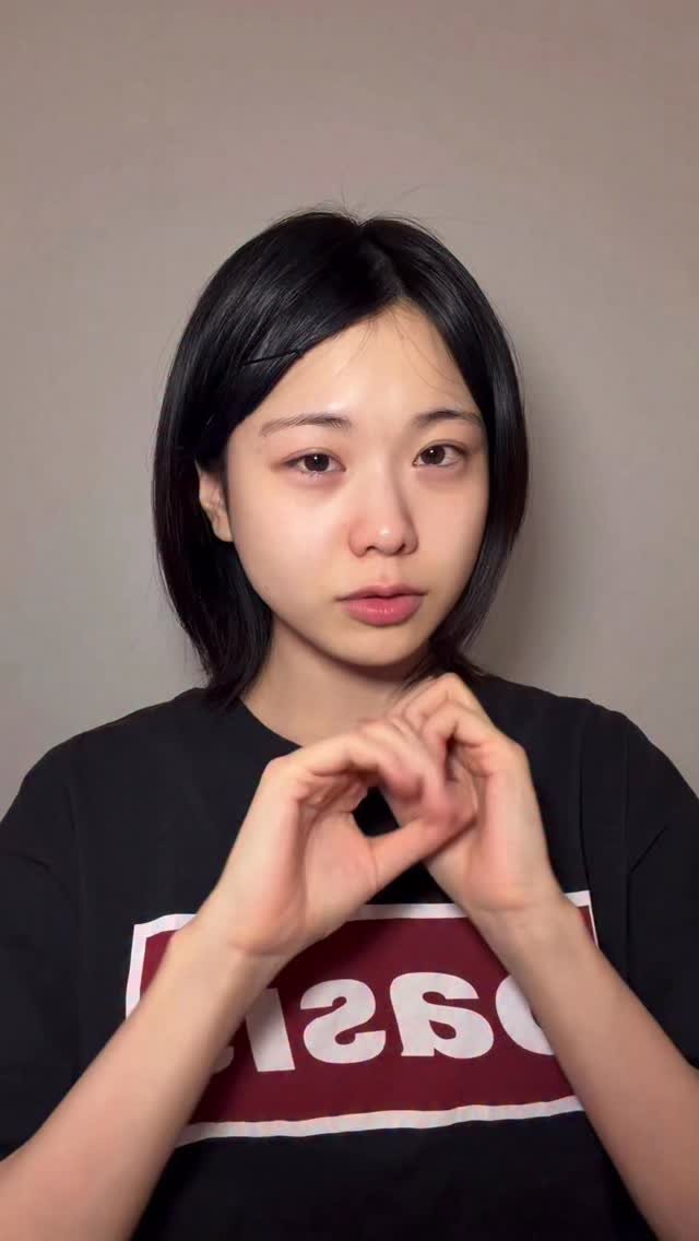 hea_dli 게시물 이미지: GRWM 20초 안에 외출준비🎀 (뒤에 NG영상도 있음 ㅠㅋㅋ)