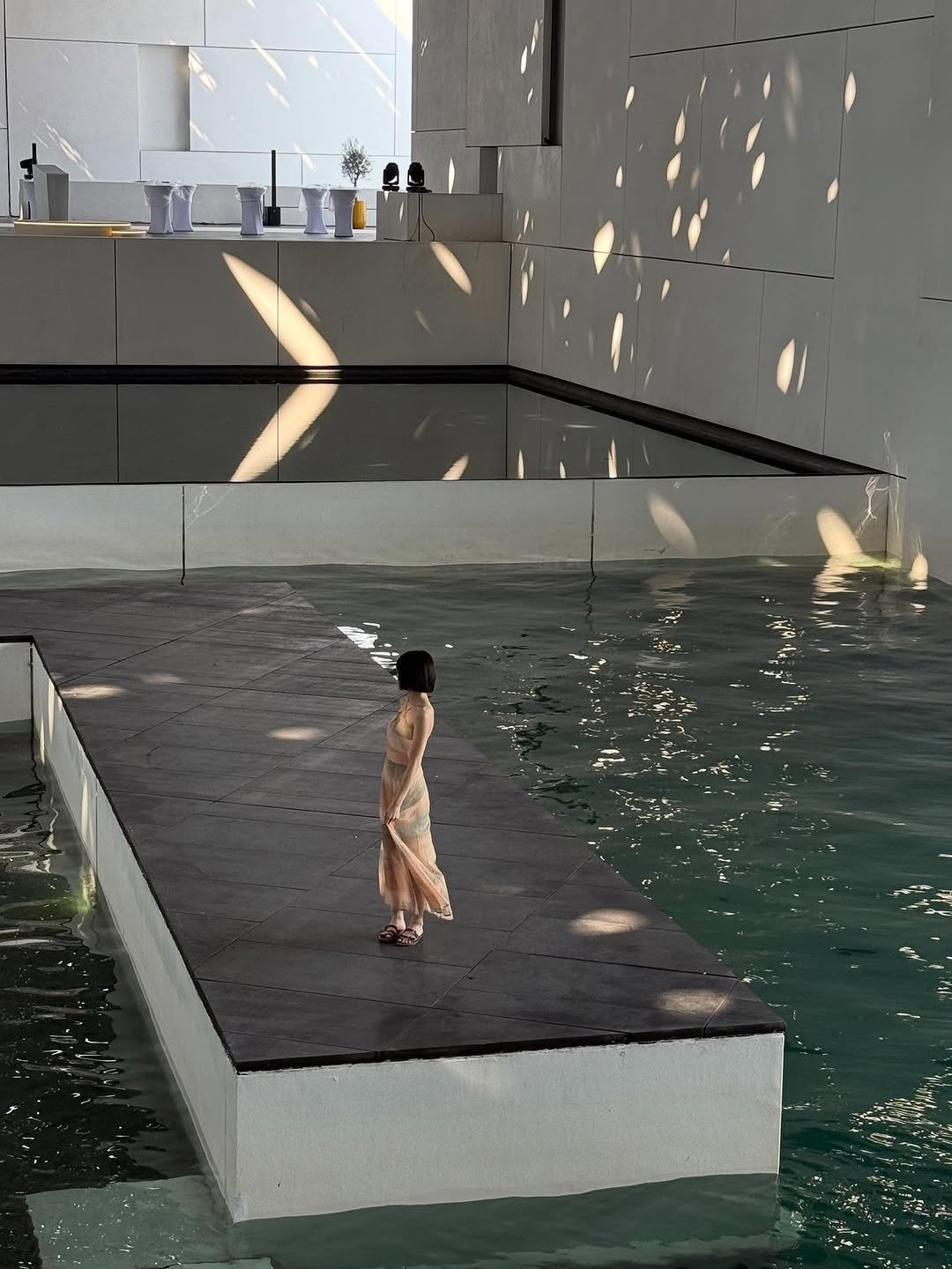 Photo by 고로켓 on October 29, 2025. May be an image of pool and text.