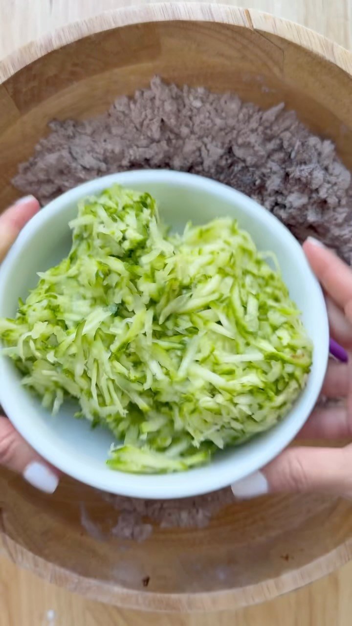 healthyfitnessmeals 게시물 이미지: I love making chocolate breads and adding some...