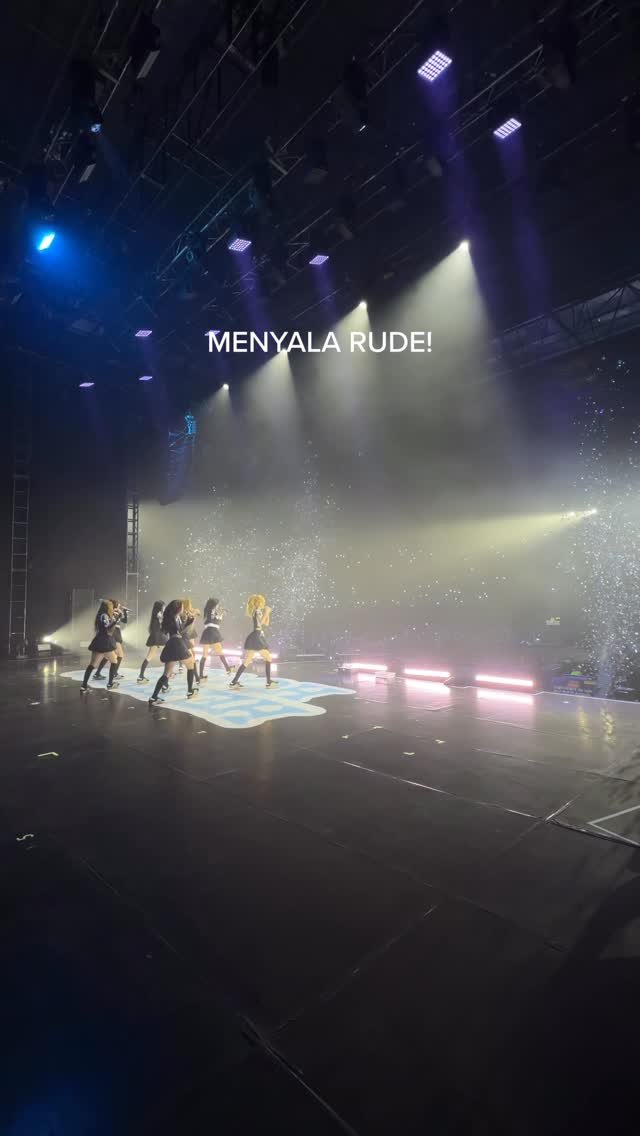 hearts2hearts 게시물 이미지: JKT ❤️

#Hearts2Hearts #하츠투하츠 #H2H 
#RUDE!...