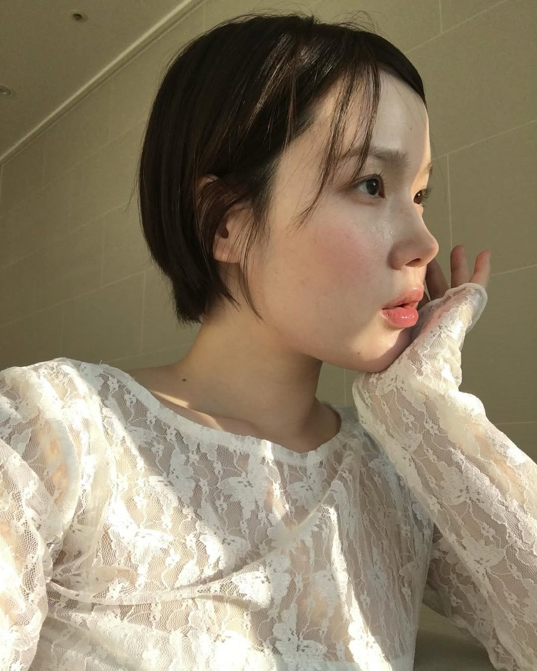 Photo by 청담동미용실 하츠도산 유진 on February 16, 2026. May be an image of one or more people, makeup, hair, baby's-breath and text.