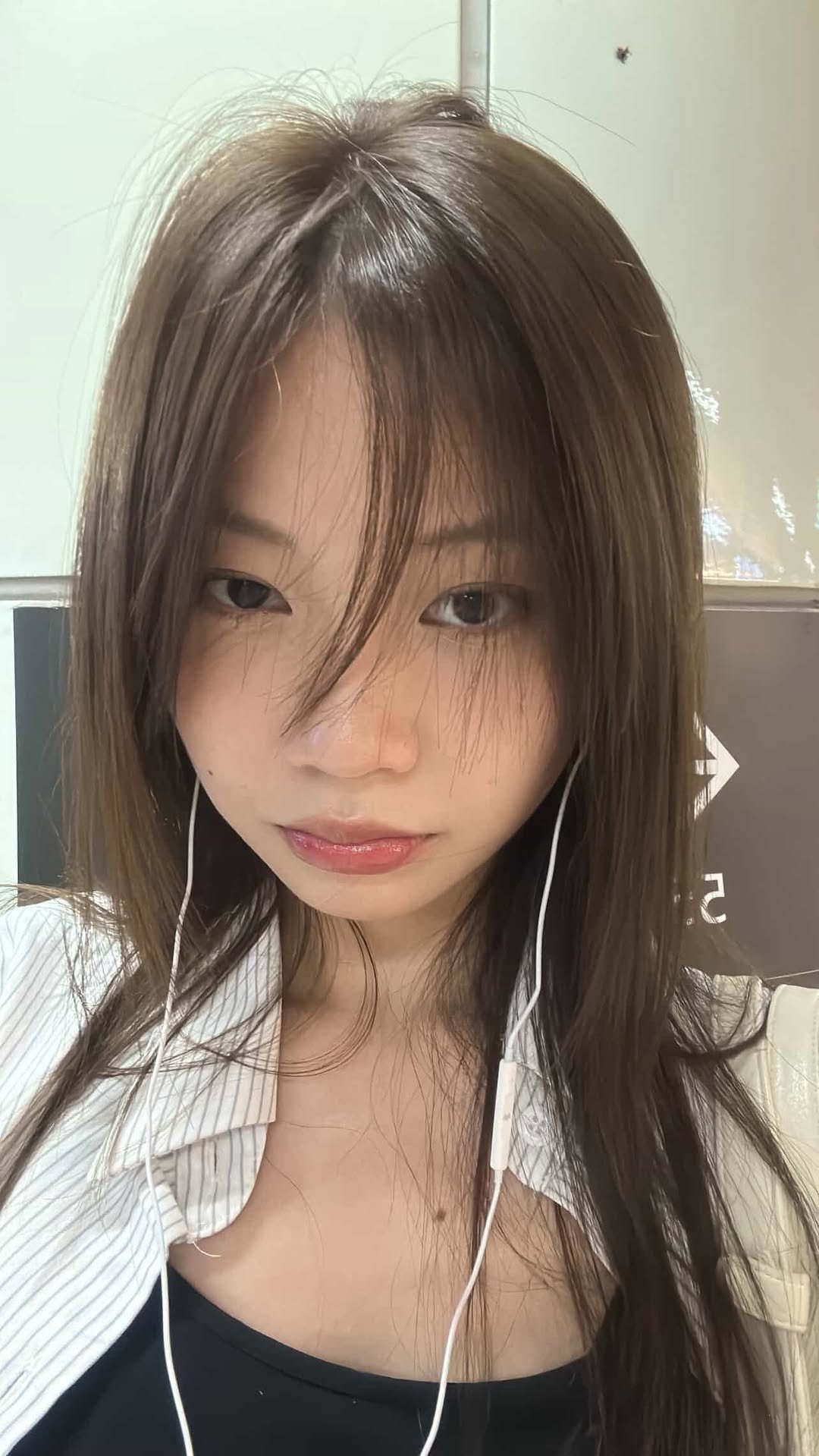 hearts_colette 게시물 이미지: -
Color by YuJin

빛이 비추는 각도에 따라 색이 
다르게 표현되는...