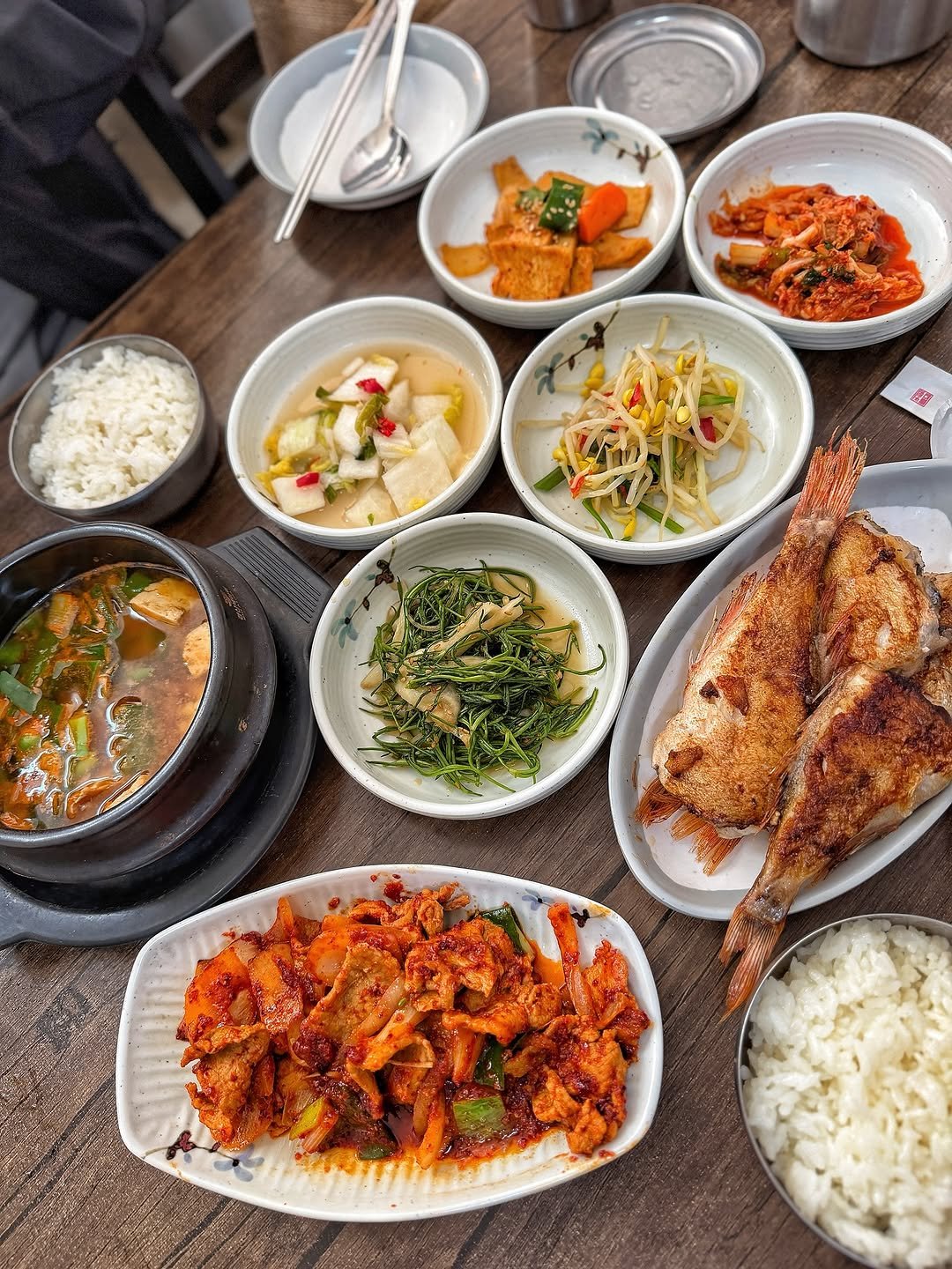 Photo by 희야 𝕙𝕖𝕖.𝕪𝕒 on November 04, 2025. May be an image of fish, tofu and text.