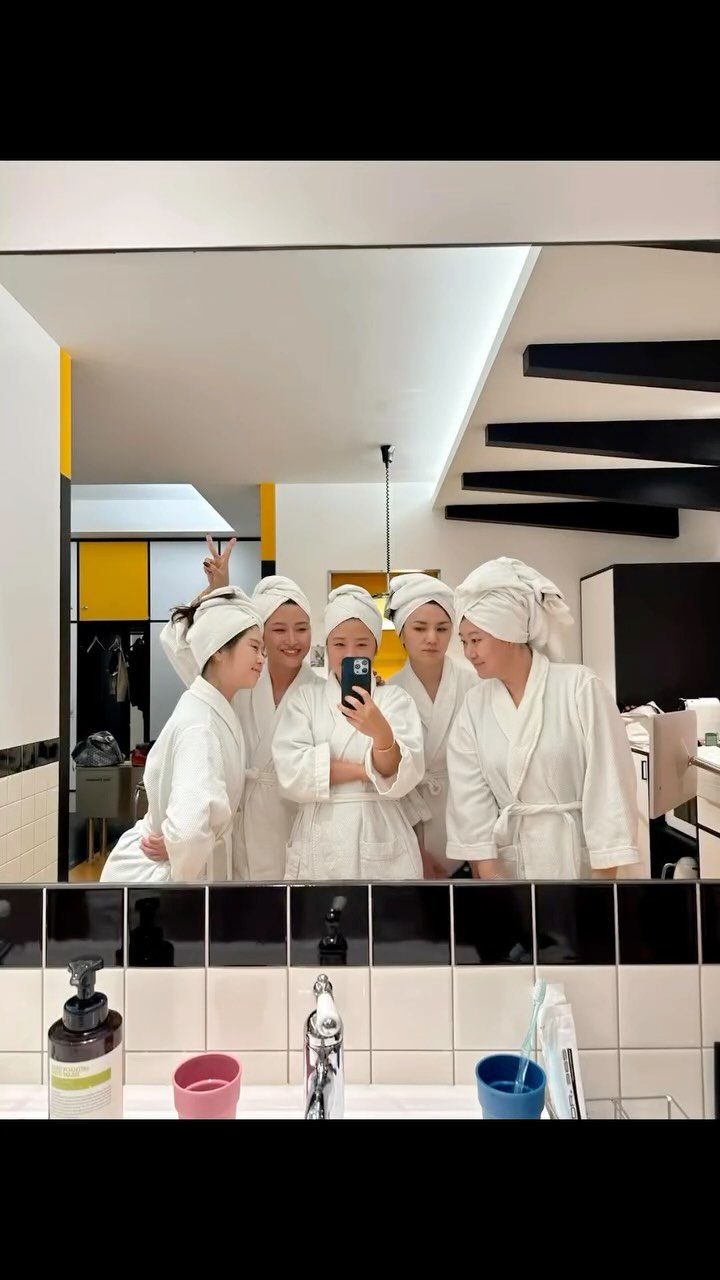 hee.ya_____ 게시물 이미지: 너무나 즐거웠던 1박2일 자부데이!!

진짜 이 추억 잊지 못할꺼야!!
하루 종일...
