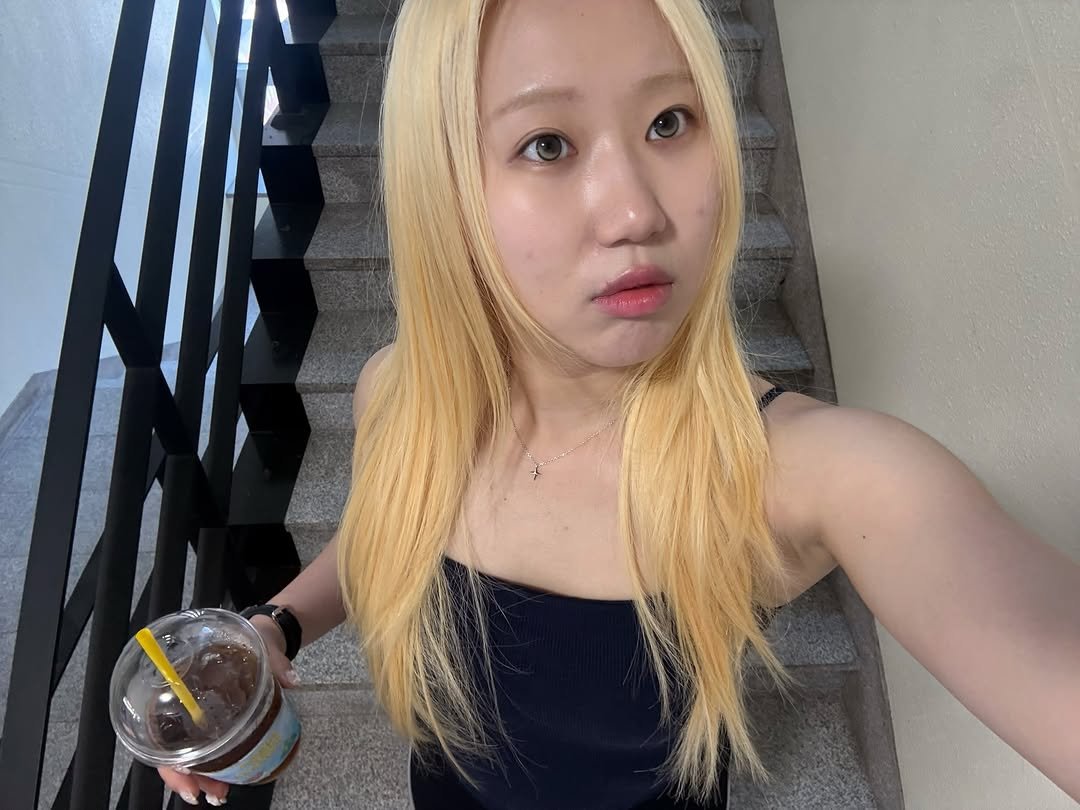 hee_.tness 게시물 이미지: 탈색하니까 오히려 피부화장 안해도 하얘보임 ㄷㄷ

#오운완 #운동 #운동소통 #헬스 #헬스하는여자