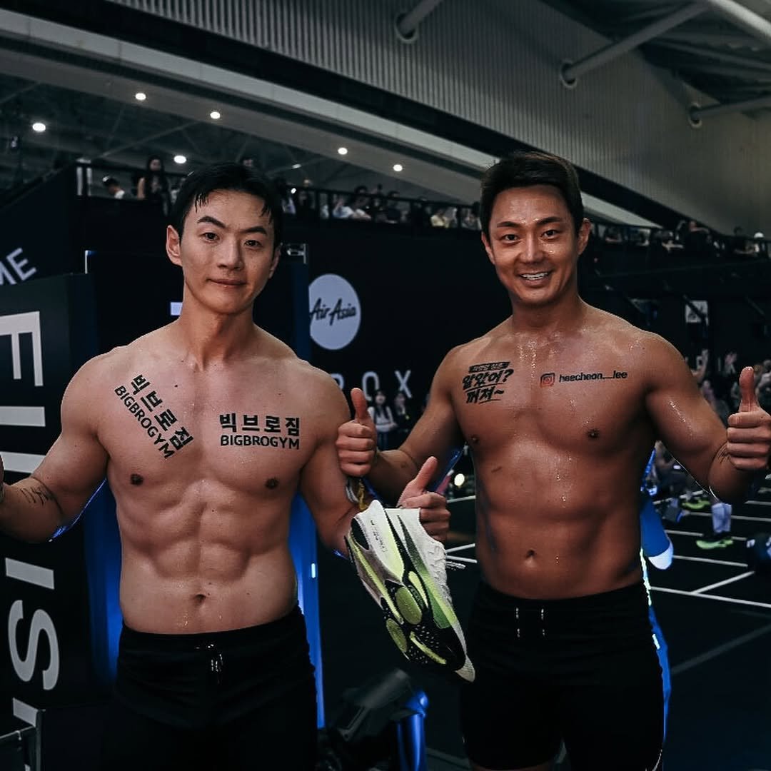 heecheon__lee 게시물 이미지: 재밌다
프로 싱글 욕심난다
다음엔 더블 SUB-1 할 차례다

대학교생활 개떡같이...