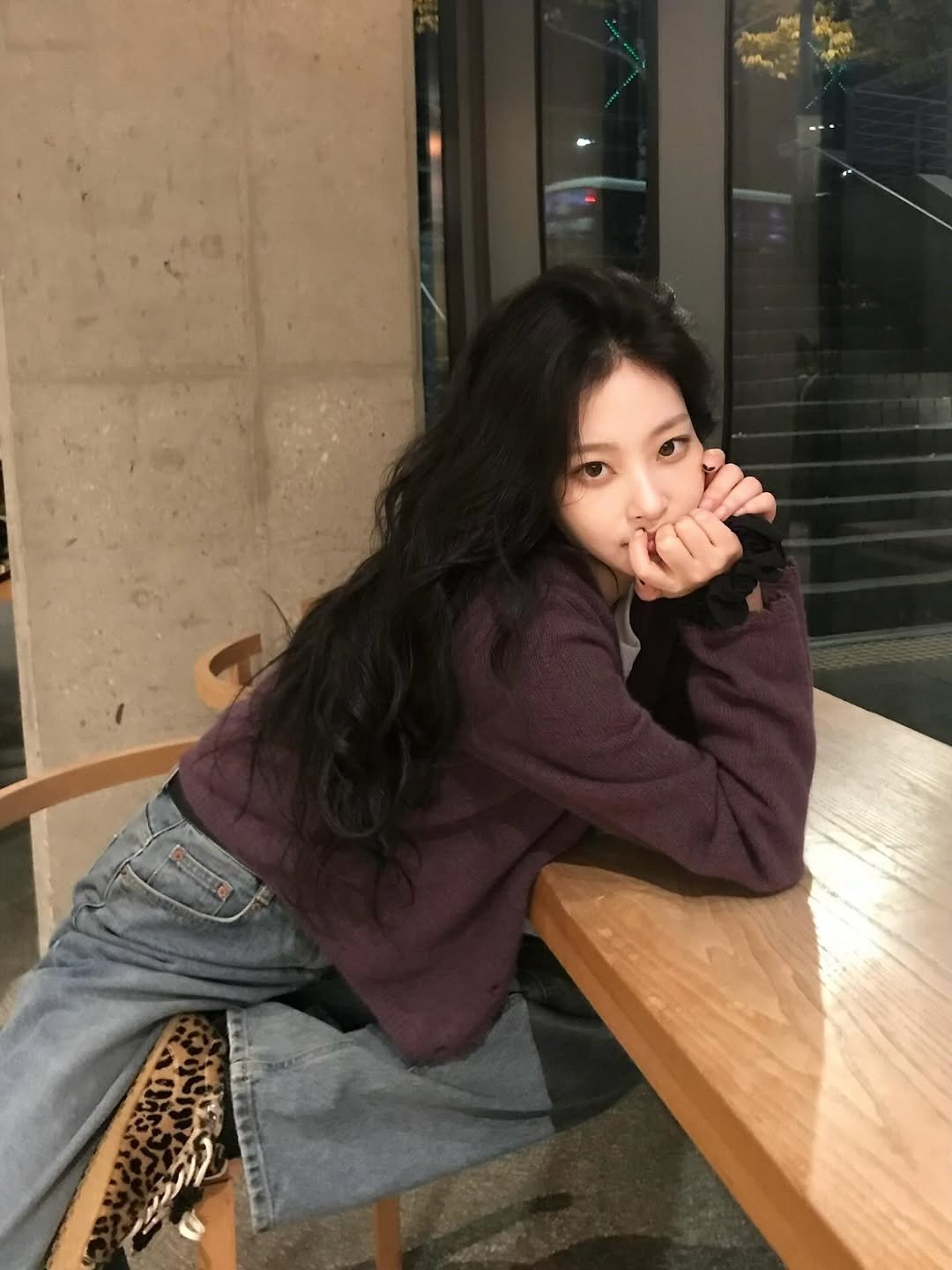 Photo by 최희진 on November 26, 2025. May be an image of one or more people, hair, duffle coat, top and text.