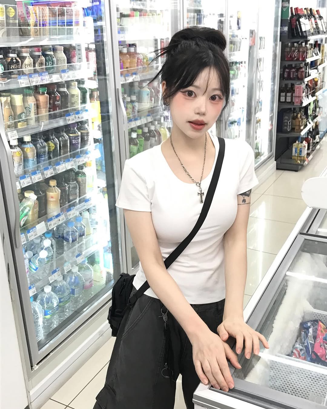 Photo by ♱ 𝗁𝖾𝖾𝗇𝗒𝗍𝗌𝗎𝗄𝗂|히니츠키 ♱ on July 19, 2025. May be an image of 1 person and text.