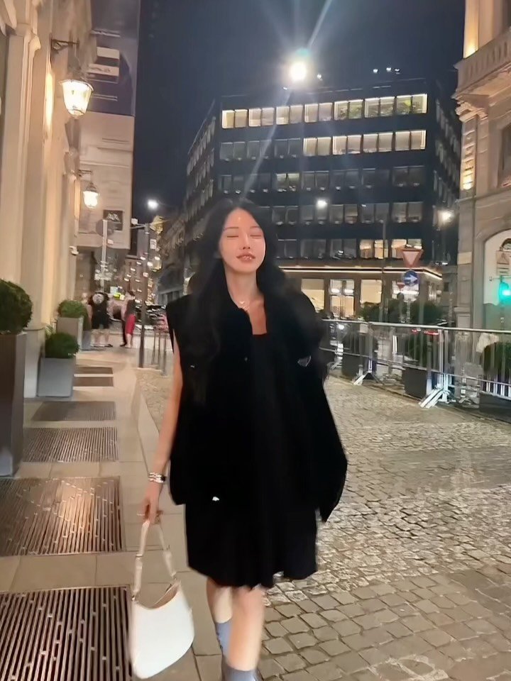heididrinkslove 게시물 이미지: 술 너무 마니마셨드앗?!
빨개진 얼굴이!! 건조해진 얼굴이...