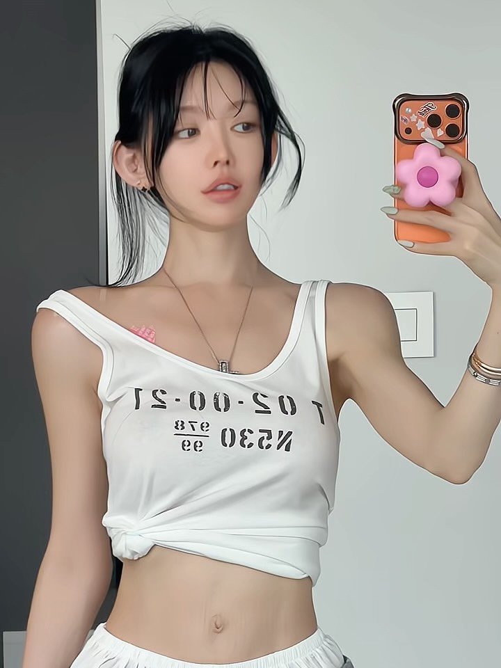 heididrinkslove 게시물 이미지: 급체해서 토를 엄청했더니…
몸이 완전 수분 다 빠진 느낌 😭

진짜 속은...